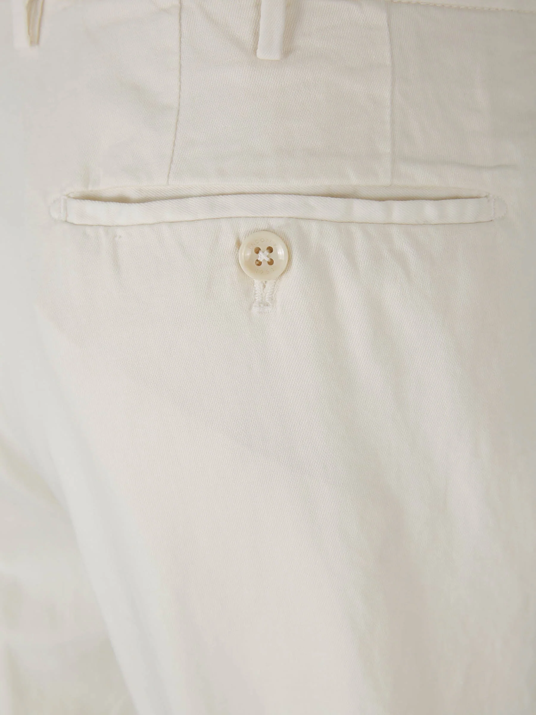 Pantalones Chinos Tapered Fit - Imagen 4