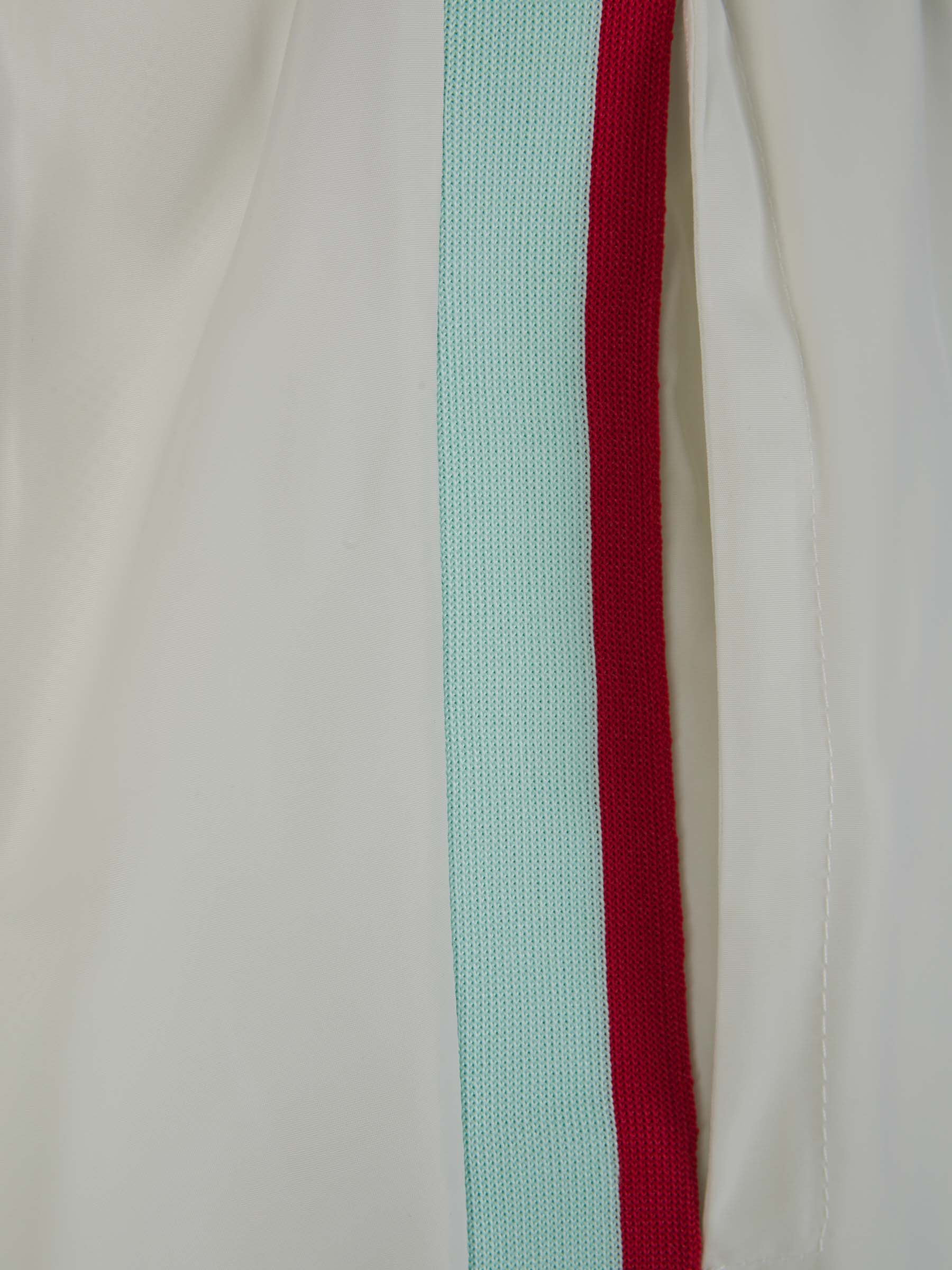 Joggers Nervaduras Logo - Imagen 4